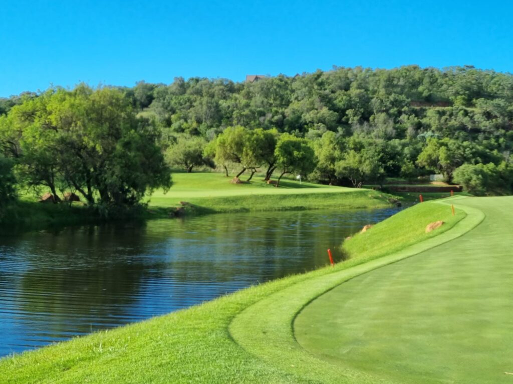Elements golf course water hole
